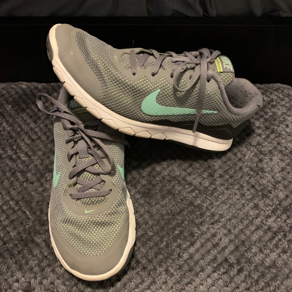 Nike Flex Experience RN Sneakers
